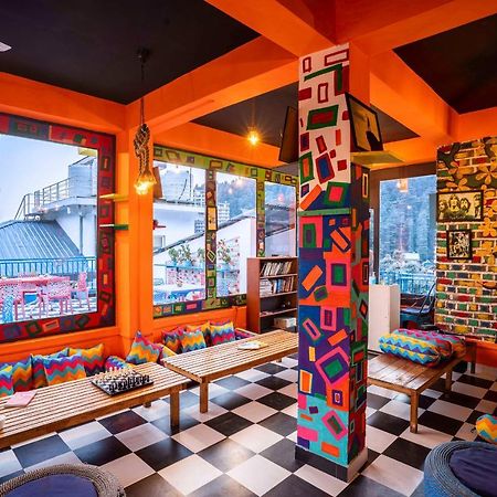Flyaway Hostel Mcleod Ganj Dış mekan fotoğraf
